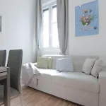 Self Check-in - 2 Bedrooms - Metro - 1000 Mbps Διαμέρισμα *