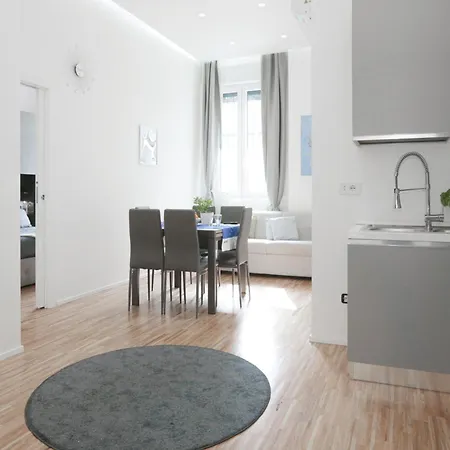 Self Check-in - 2 Bedrooms - Metro - 1000 Mbps Milán