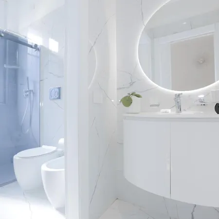 Self Check-in - 2 Bedrooms - Metro - 1000 Mbps Apartmán